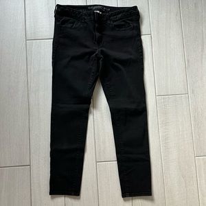 American Eagle jegging. Super stretch. Black.